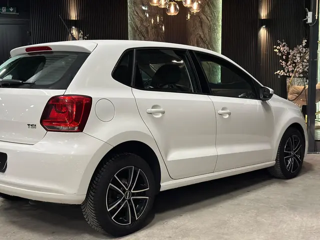 Volkswagen Polo 1.2 TSI Highline 2012 Benzine 6