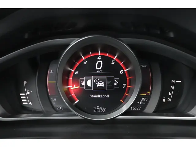Volvo V40 1.5 T3 R-Design 2019 Benzine 27