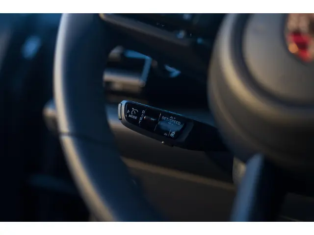 Porsche Macan 4 (nw pr 129K) 2024 Elektrisch 12