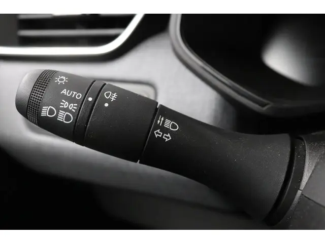 Renault Clio 1.0 TCe 90 GPF evolution 2023 Benzine 32