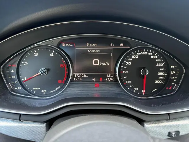 Audi A4 AVANT 2.0 TDI ultra Design Pro Line 2016 Diesel 10