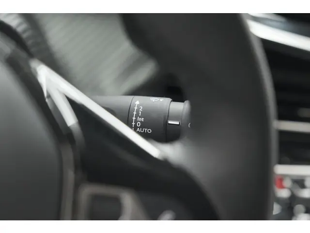 Peugeot 208 PureTech 100 Allure 2024 Benzine 37