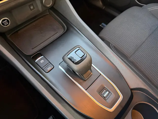 Nissan QASHQAI 1.3 MHEV Xtronic 2023 Hybride Benzine 21