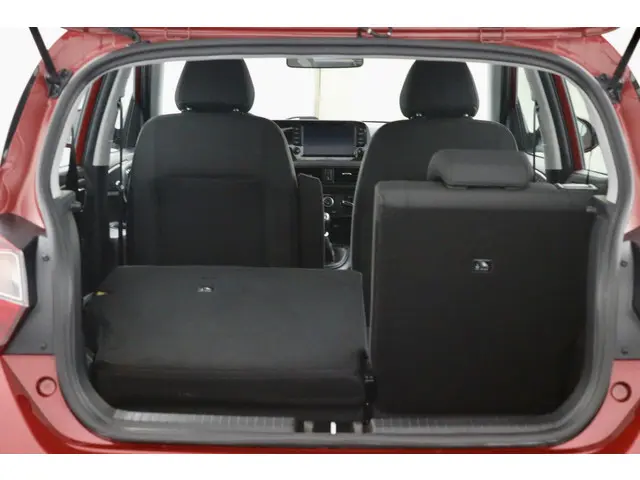 Hyundai i10 1.0 Comfort Smart rood 2021 Benzine 31