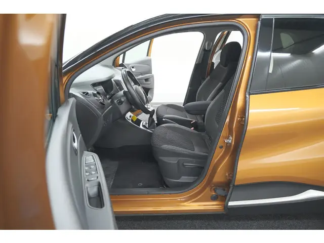 Renault Captur TCe 90 Intens 2019 Benzine 28