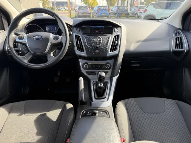 Ford Focus Wagon 1.0 EcoBoost Titanium 2014 Benzine 6