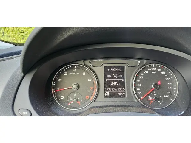 Audi Q3 1.4 TFSI CoD Design Pro Line Plus 2015 Benzine 21
