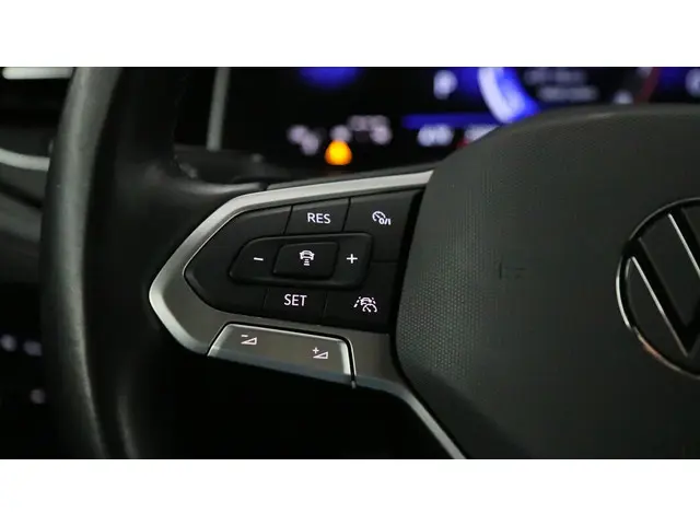 Volkswagen Polo 1.0 TSI 95pk R-Line DSG 2024 Benzine 23