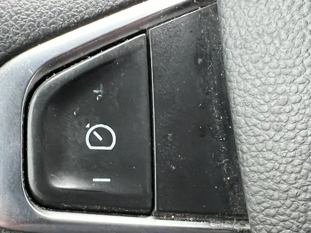 Renault Master T35 2.3 dCi 135 L2H2 2020 Diesel 23