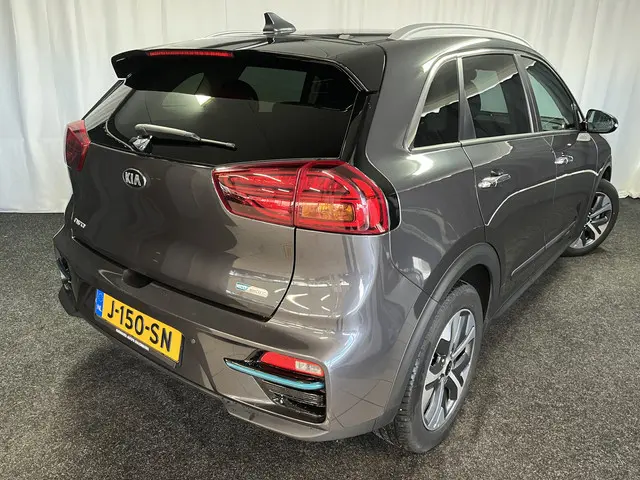 Kia e-Niro ExecutiveLine 64 kWh 2020 Elektrisch 3