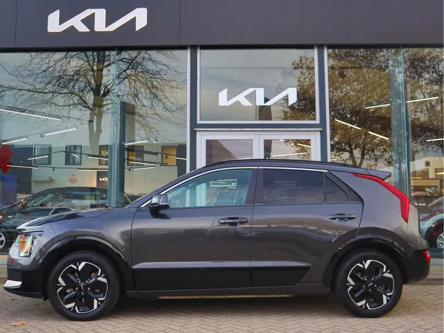 Kia Niro EV ExecutiveLine 64.8 kWh 2024 Elektrisch 2