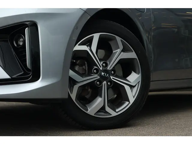 Kia cee'd 1.6 GDI PHEV DynamicLine 2020 Hybride Benzine 6