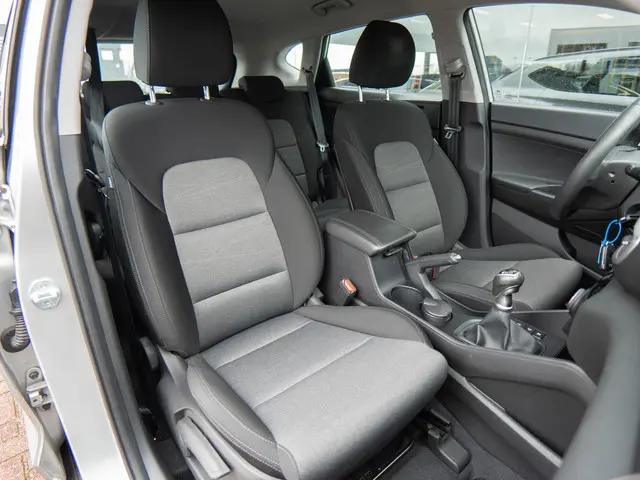 Hyundai Tucson 1.6 GDI Comfort 2020 Benzine 39