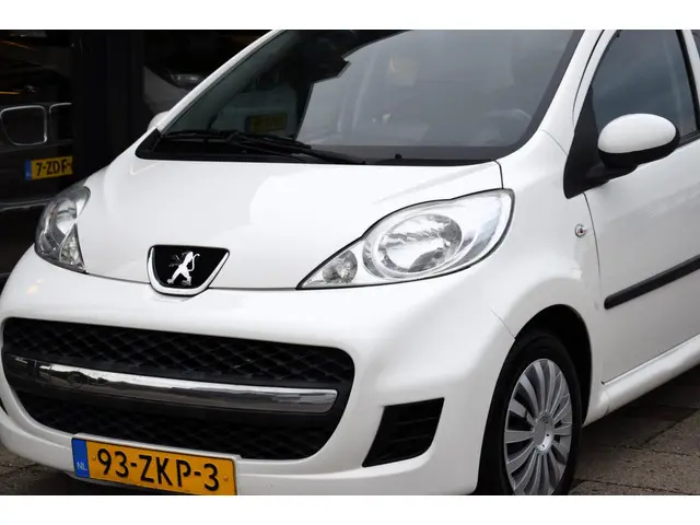 Peugeot 107 1.0-12V XR Carplay Navigatie 2012 Benzine 25
