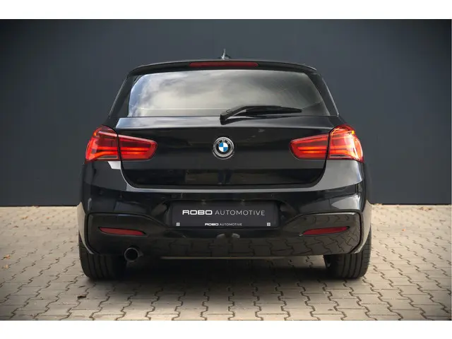 BMW 1 Serie 118i High Executive M Sport 2017 Benzine 22