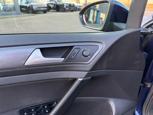 Volkswagen e-Golf e-Golf 2019 Elektrisch 13