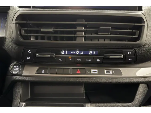 Opel Vivaro-e Electric L3 75 kWh DC 2025 Elektrisch 26