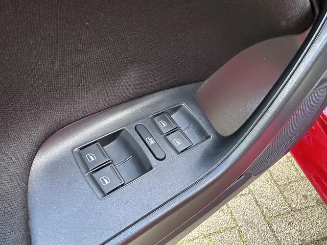 SEAT Ibiza 1.2 TSI FR 2015 Benzine 29