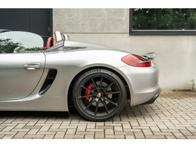 Porsche Boxster Spyder 3.8 2016 Benzine 12