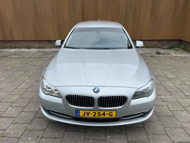 BMW 5 Serie Touring 520i Executive 2013 Benzine 4