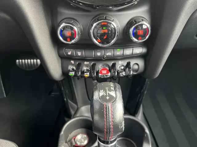 MINI Cooper Cabrio 2.0 John Works Chili 2017 Benzine 68