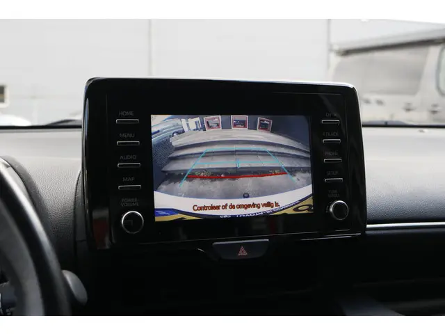 Toyota Yaris 1.5 VVT-i Dynamic 2021 Benzine 17