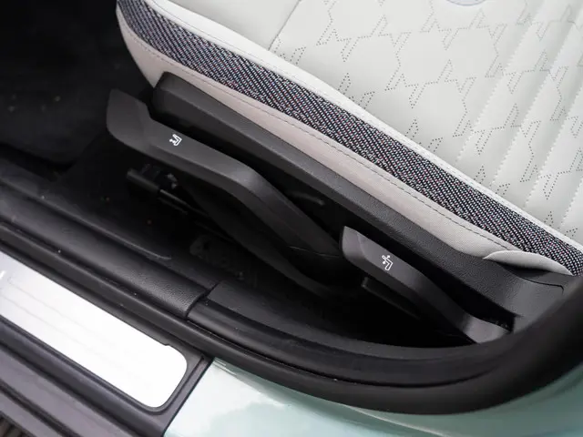 MINI 5-Deurs Cooper C 2025 Benzine 29