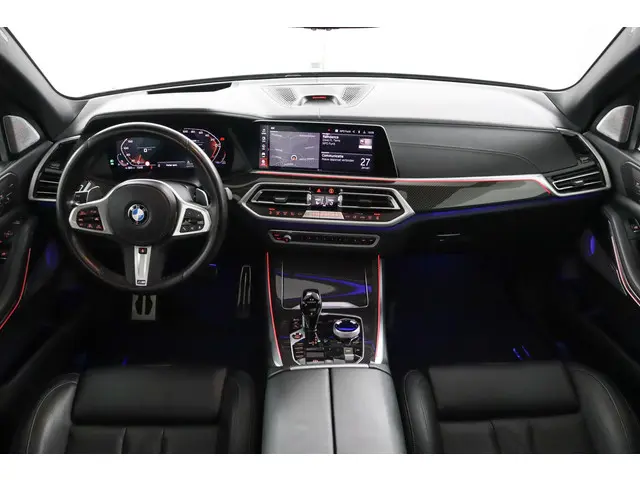 BMW X5 xDrive40i High Executive 2022 Benzine 4