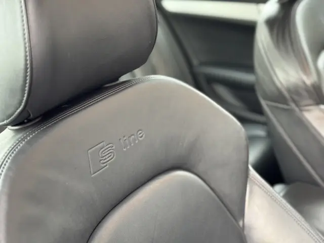 Audi A4 Limousine 3.0 TFSI quattro S Edition 2012 Benzine 8