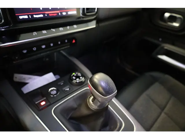 Citroën C5 Aircross PT Feel 130 2019 Benzine 25