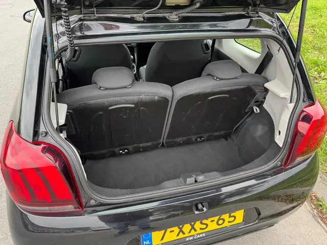 Peugeot 108 1.0 VTi Active Airco NAP Logisch 2015 Benzine 4