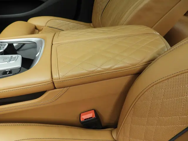 BMW 7 Serie 745e 2022 Hybride Benzine 31