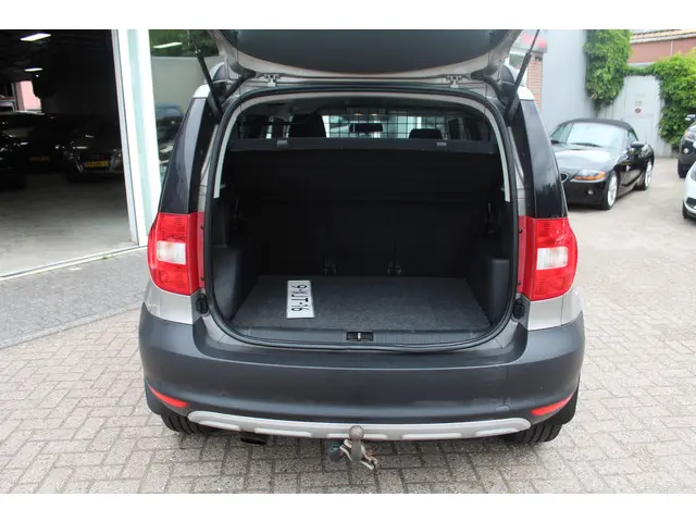 Škoda Yeti 1.2 TSI Adventure//Airco//Cruise//Navi! 2013 Benzine 26