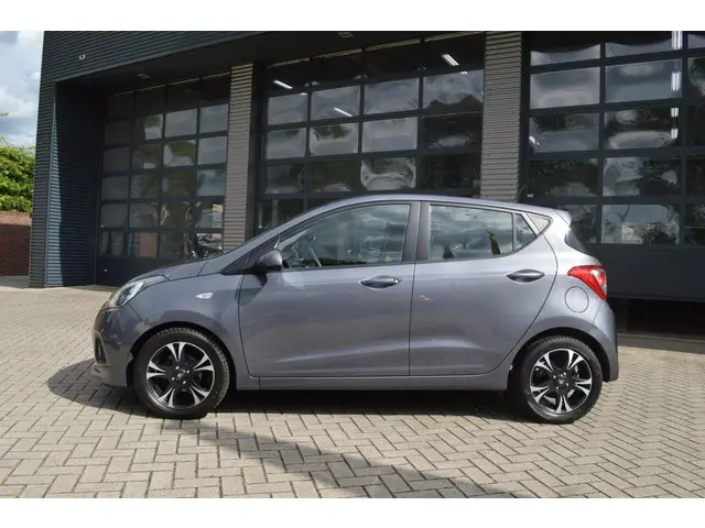 Hyundai i10 1.0i i-Motion Comfort 2017 Benzine 3