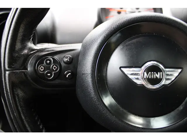 MINI Paceman Mini 1.6 Cooper Chili Automaat 2013 Benzine 14
