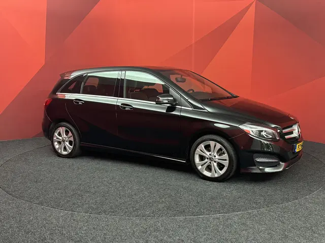 Mercedes-Benz B-Klasse 180 Ambition 2017 Benzine 18