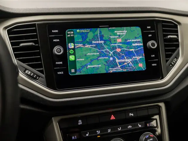 Volkswagen T-Roc 1.0 TSI Luxury Sport 2021 Benzine 28