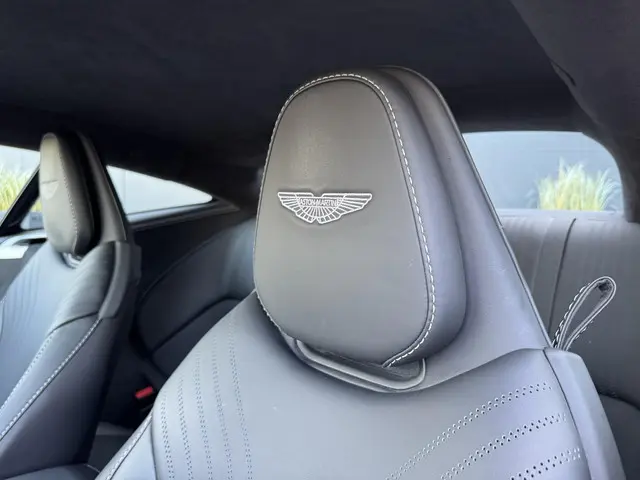 Aston Martin DB11 5.2 V12 2017 Benzine 10