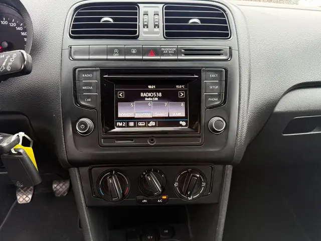 Volkswagen Polo 1.0 Comfortline 2017 Benzine 17