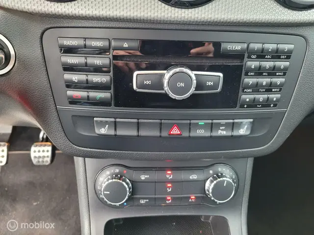 Mercedes-Benz B-Klasse 180, clima, navi. 2012 Benzine 11