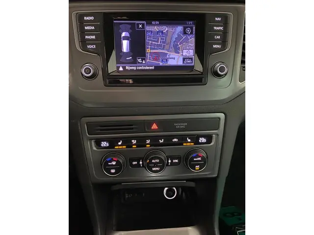 Volkswagen Golf Sportsvan 1.4 TSI Highline 2014 Benzine 14