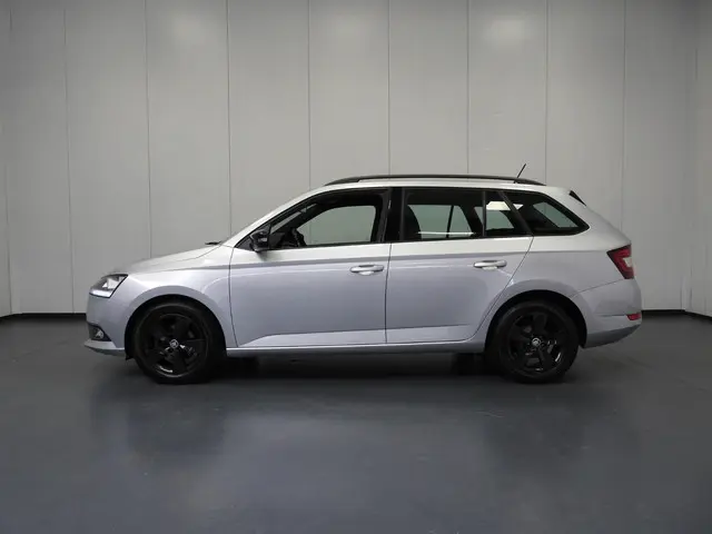 Škoda Fabia Combi 1.0 TSI Sport Business 2020 Benzine 2