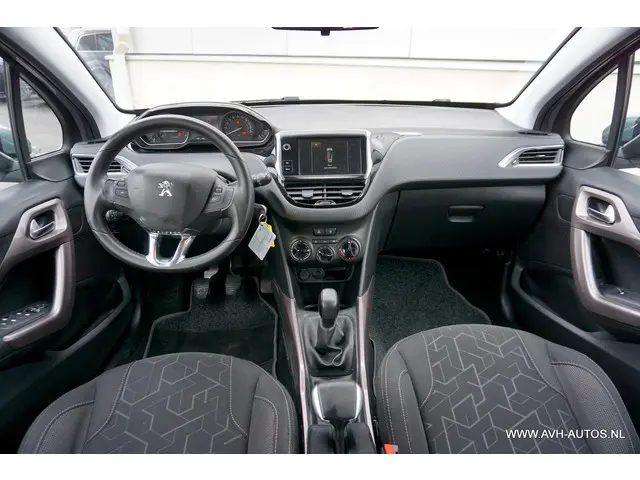 Peugeot 2008 1.2 PureTech Style 2016 Benzine