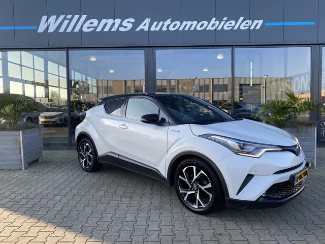 Toyota C-HR 1.8 Hybrid Bi-Tone 2018 Hybride Benzine 3