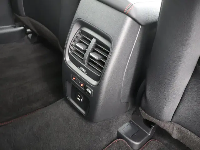 Ford Kuga 2.5 PHEV 225PK ST-Line X 2021 Hybride Benzine 29