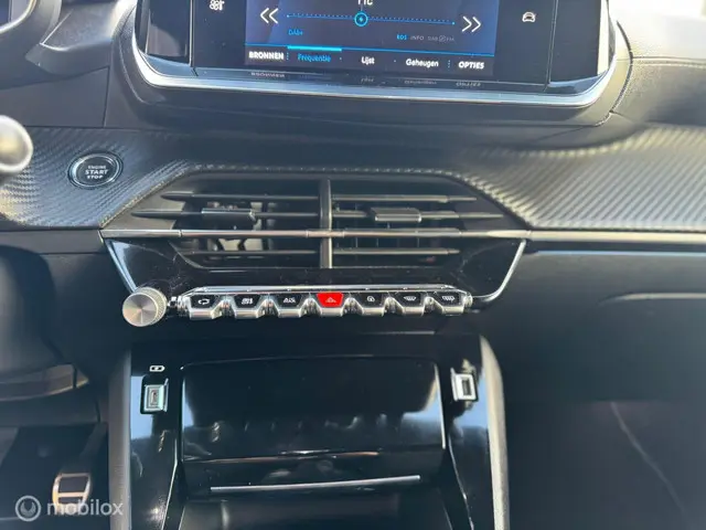 Peugeot 208 1.2 PureTech Allure 2020 Benzine 23