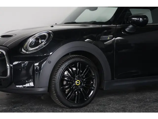 MINI Electric Cooper MINI Yours 33 kWh 2023 Elektrisch 29