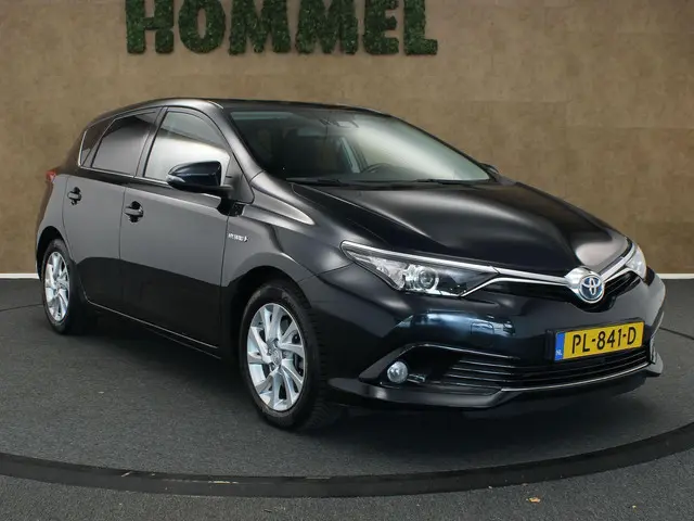 Toyota Auris 1.8 Hybrid Dynamic 2017 Hybride Benzine 11