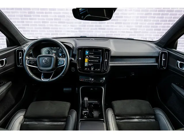 Volvo XC40 2.0 B4 R-Design 2022 Benzine 5