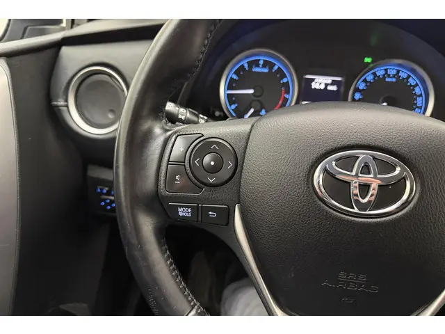 Toyota Auris 1.6 Dynamic 2014 Benzine 26